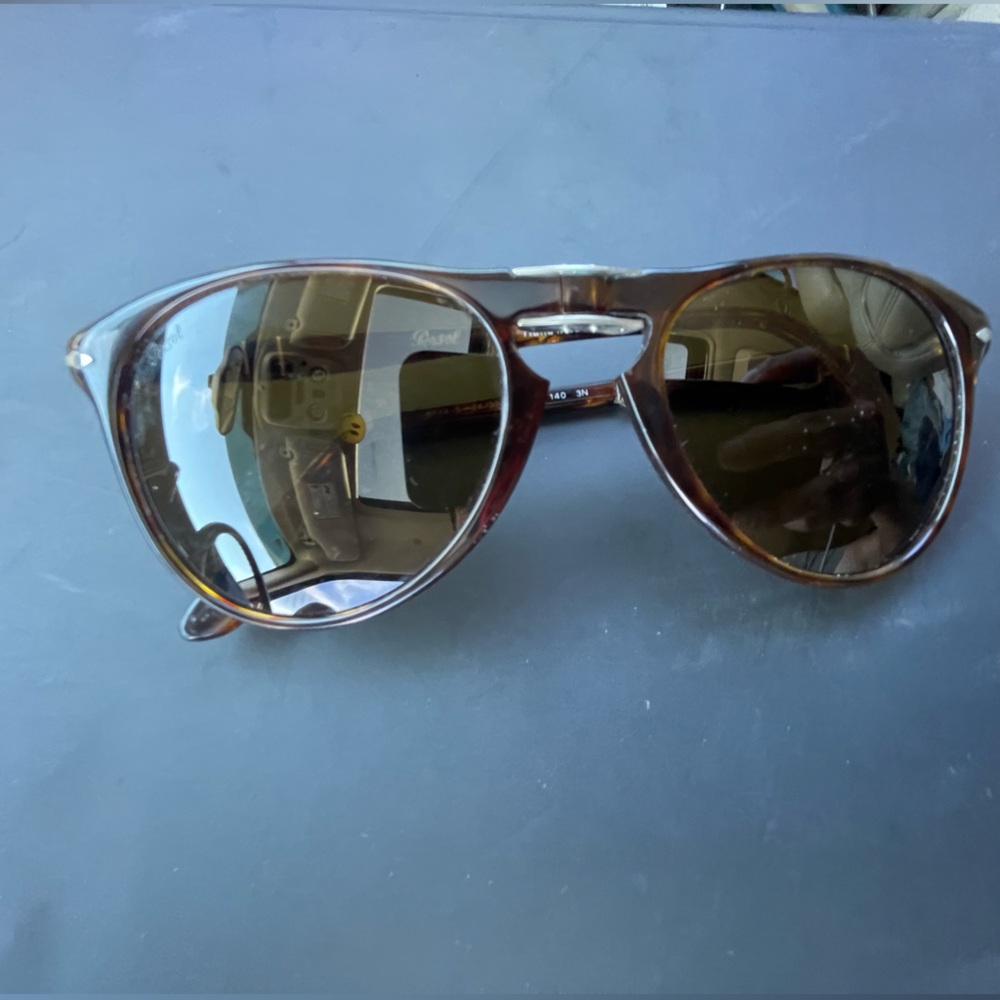 PERSOL FOLDABLE MENS GLASSES 
YELLOW LENS